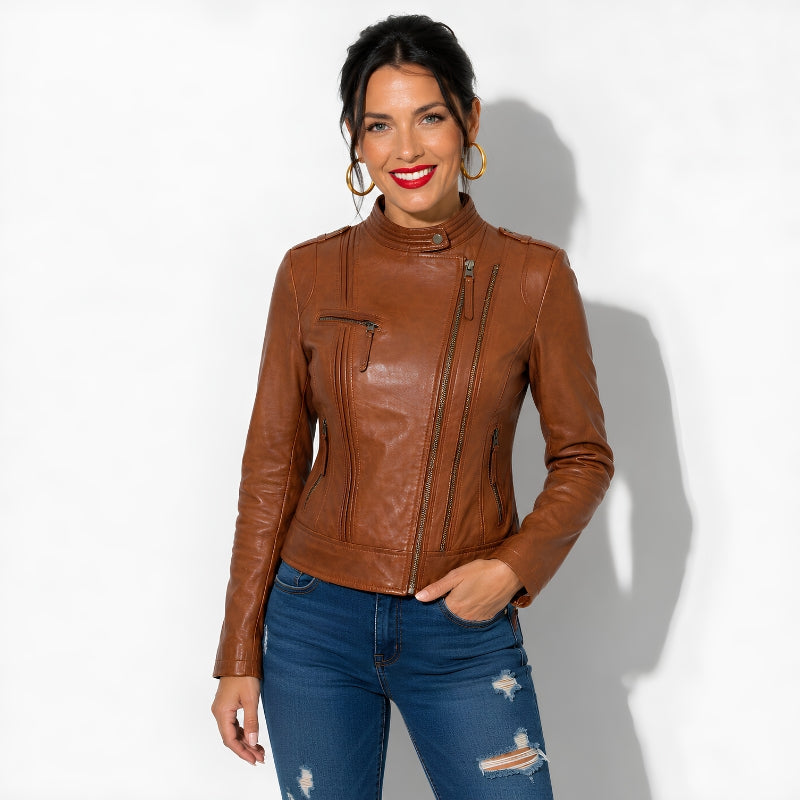 Une veste en cuir femme marron clair cintrée élégante en cuir véritable