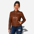 Jolie veste en cuir marron cintrée pour femme avec un cirage élégant