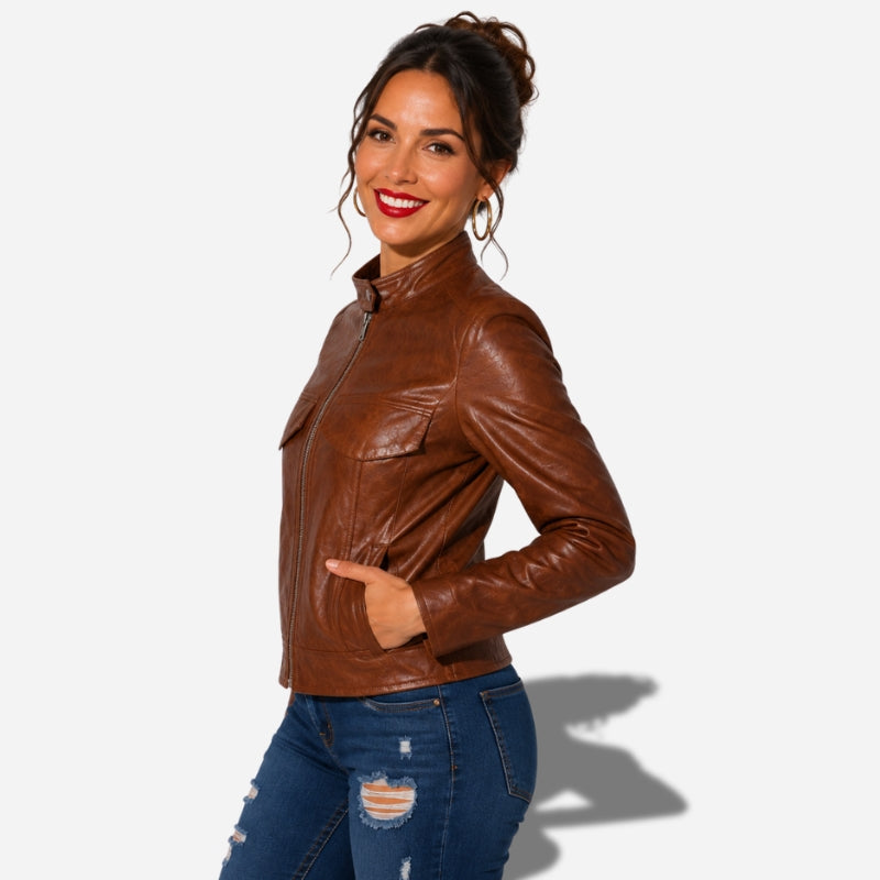 Jolie veste en cuir marron cintrée pour femme avec un cirage élégant