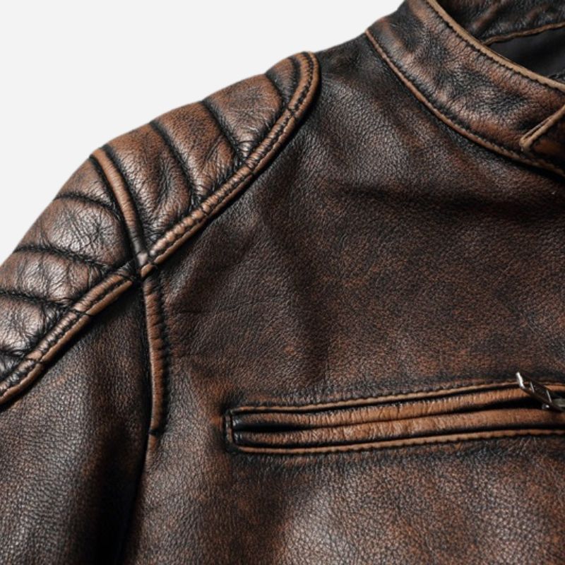 Veste en cuir homme marron vintage avec épaules matelassés