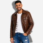 Veste en cuir homme marron avec poches sur la poitrine et col chemise, en cuir de vachette véritable