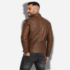 Veste en simili cuir marron pour homme style biker avec effets matelassé sur les épaules et sur les manches