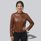 Jolie veste en cuir marron cintrée pour femme avec un cirage élégant