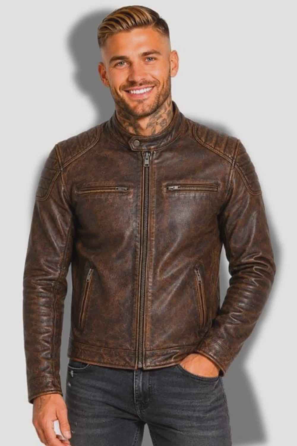 Veste en cuir homme marron vintage avec épaules matelassés